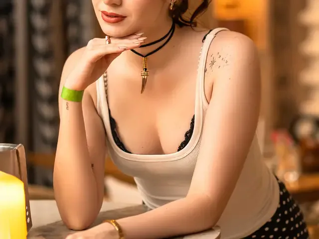Room Delivery Escort Experience at Pai Comforts Hotel Room delivery escort service near Pai Comforts Hotel Rajajinagar — cash on arrival