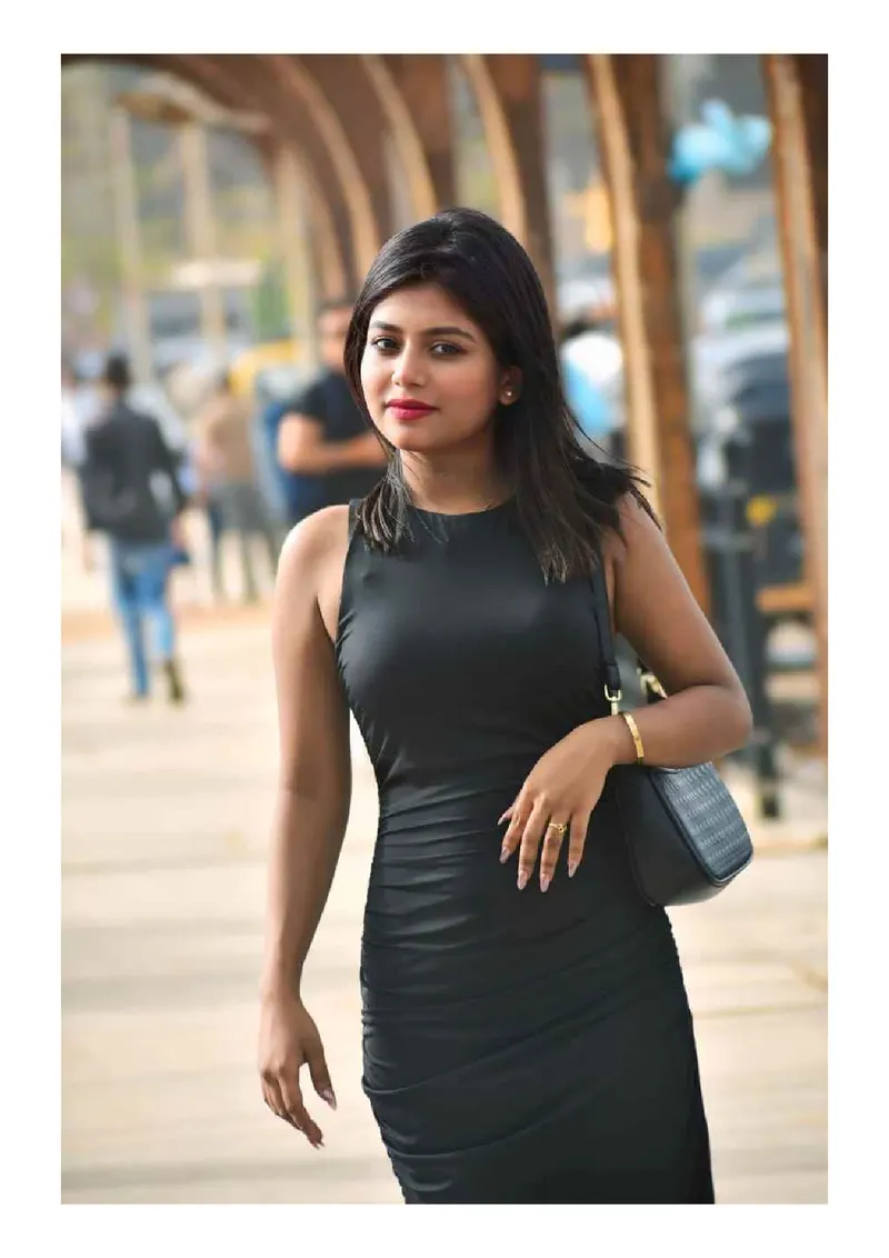 CABIN CREW GIRL SAMANTHA AVAILABLE — photo 11