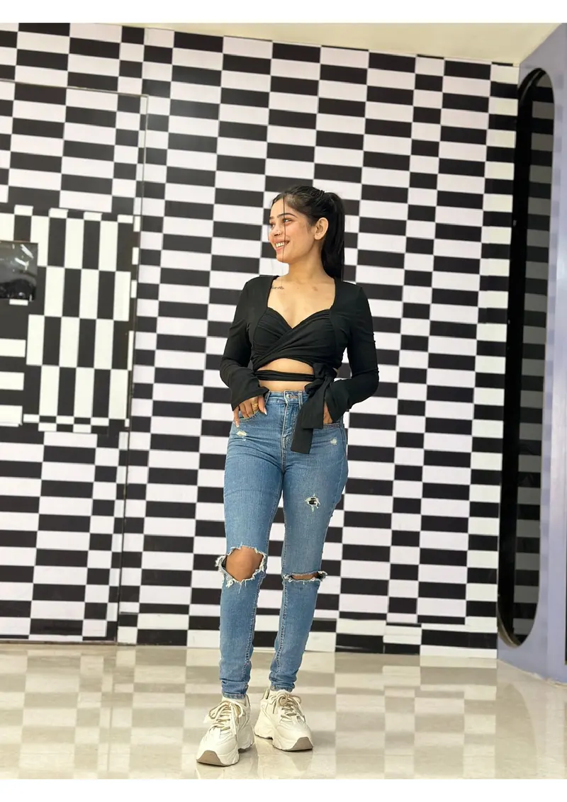 VIP Events & Social Occasions with HEJAL KAUR PUNJABI MODEL HEJAL KAUR PUNJABI MODEL VIP escort corporate events Bangalore