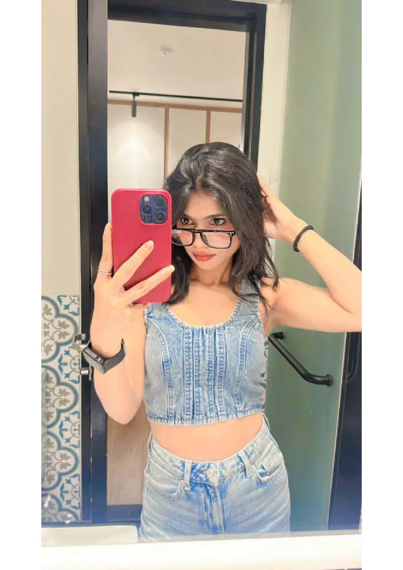 JANVI MUMBAI COLLEGE STUDENT — College Girl