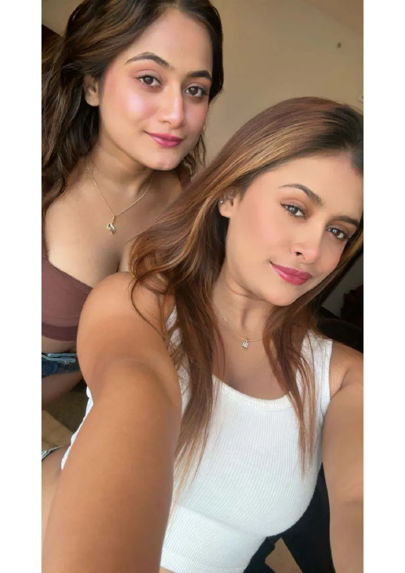 LAKME AND ULLU THREESOM — photo 3