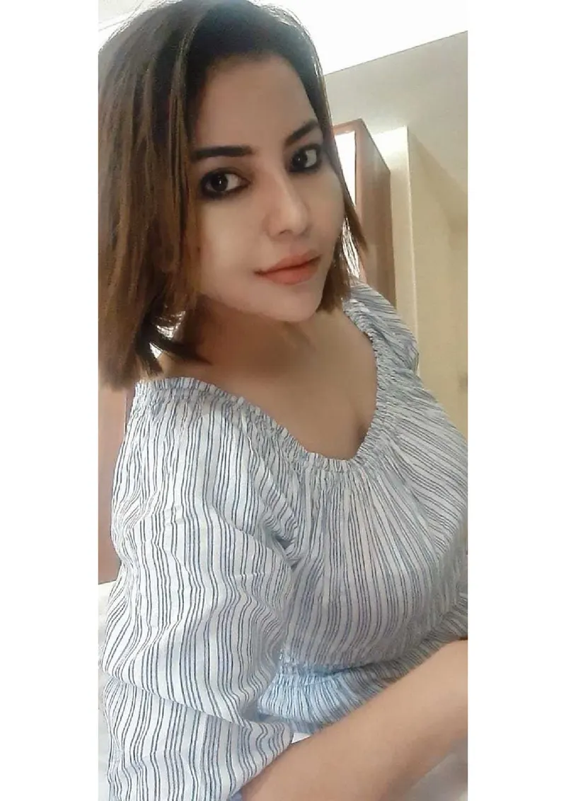 Book RACHNA SUNDARI-1 for Hotel & Private Visits Book RACHNA SUNDARI-1 escort Bangalore hotel