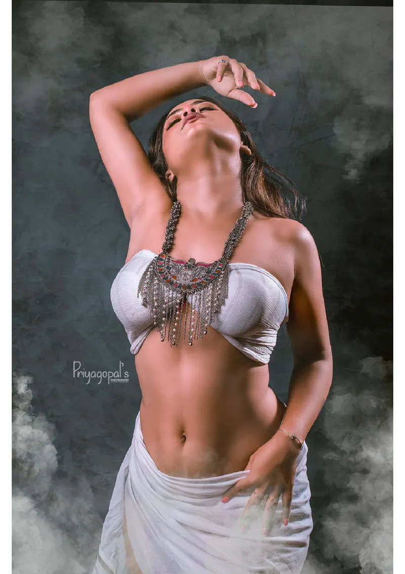 ULLU WEB SERIES MODEL — photo 4