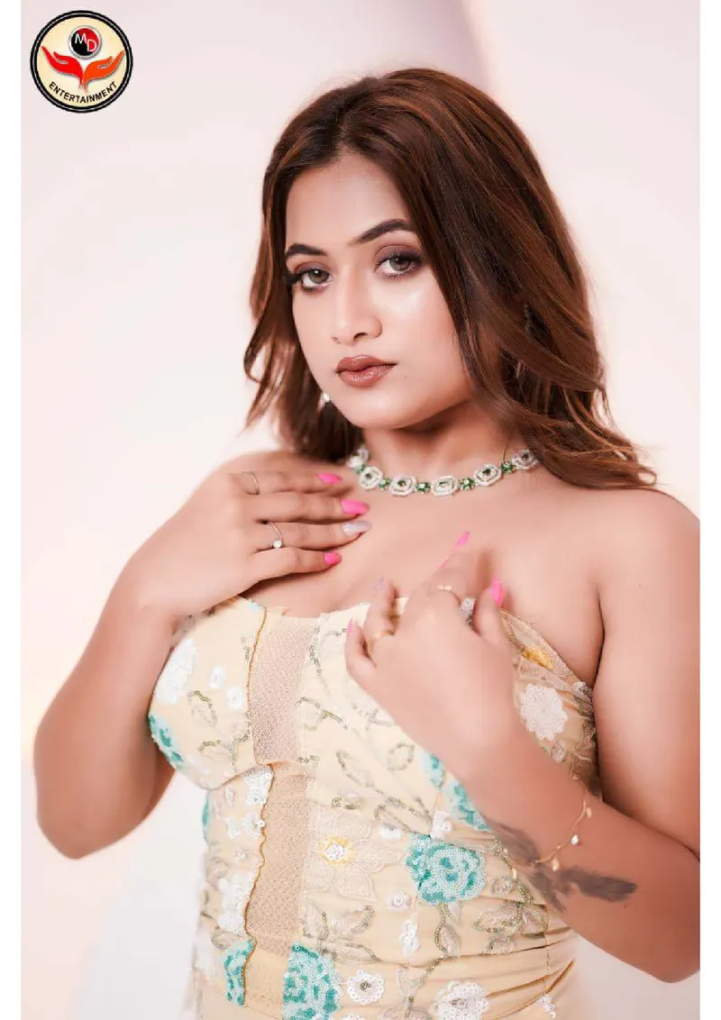ULLU WEB SERIES MODEL — photo 10