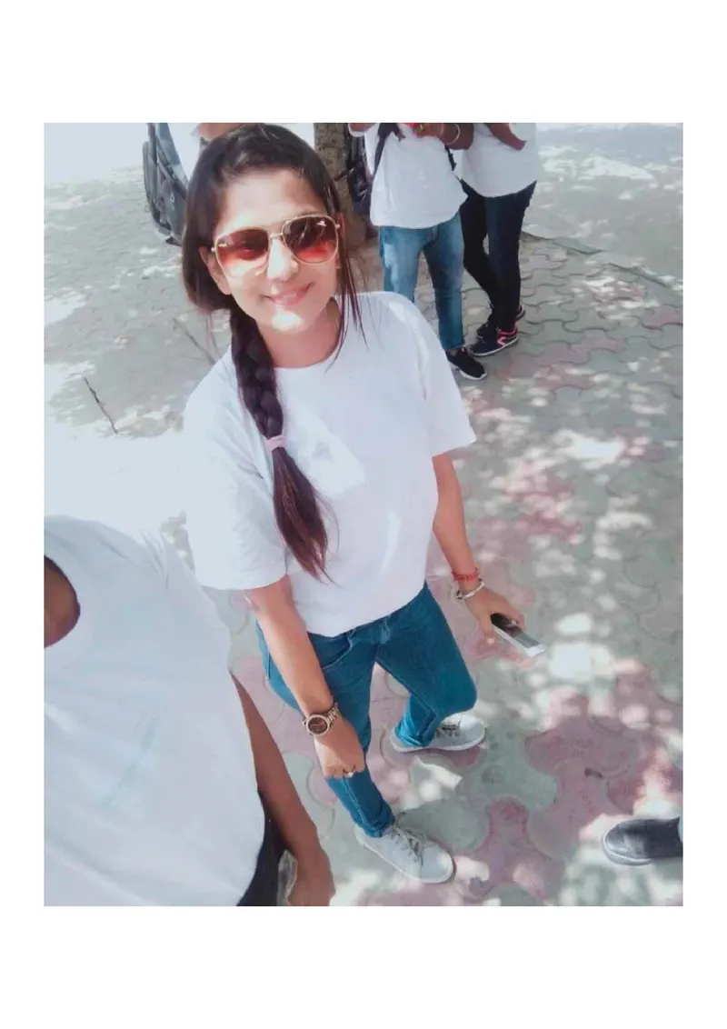 VISCOM STUDENT SHARMILA AVAILABLE — photo 6