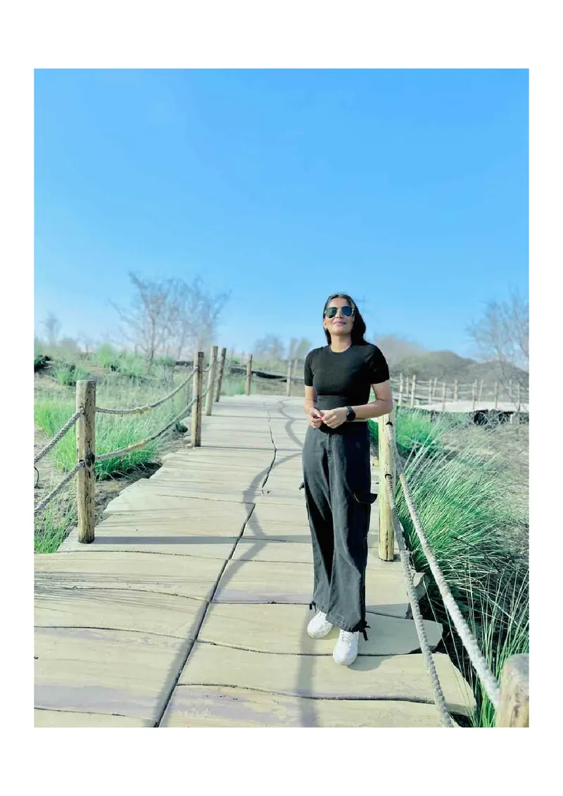 Young girl age 19 Priyanka available — photo 2