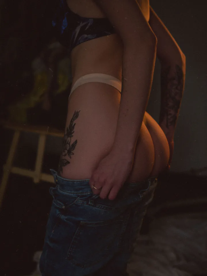 24×7 foot fetish escort bangalore booking — discreet VIP companions in Bangalore